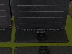 ETFE防水太陽光パネル充電器 30W キャンプ用キックスタンド