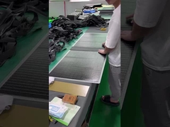 折りたたむ太陽電池充電器 ハンドバッグ USB ポート 展開サイズ 3570*550*28mm