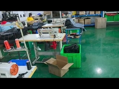 折りたたむ太陽電池充電器 4 折りたたむ展開サイズ 1670 * 500 * 5MM 折りたたむサイズ 440 * 500 * 50MM 旅行で必須