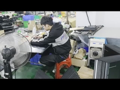 折りたたみサイズ 56.5*60.2*40mm 2パネル付き携帯太陽光発電充電袋